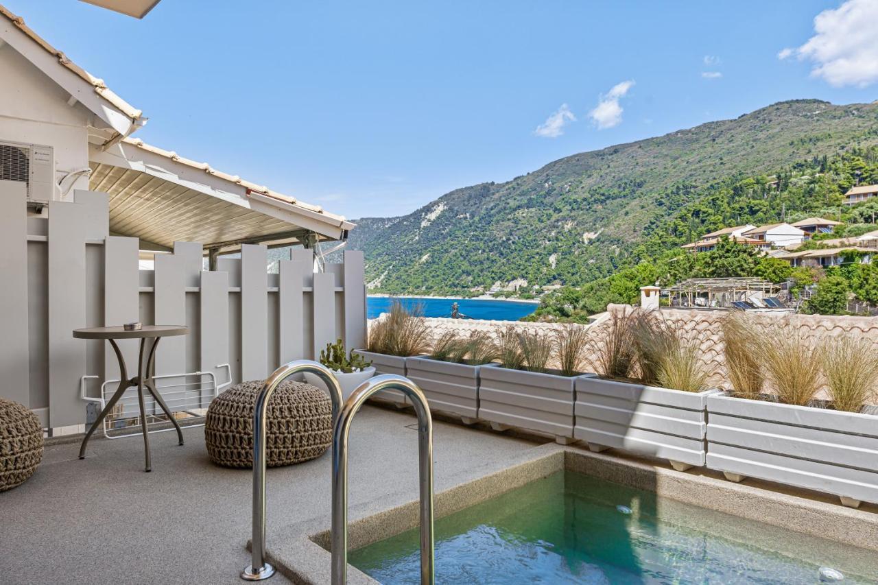 Tellion Suites Áyios Nikítas Екстериор снимка