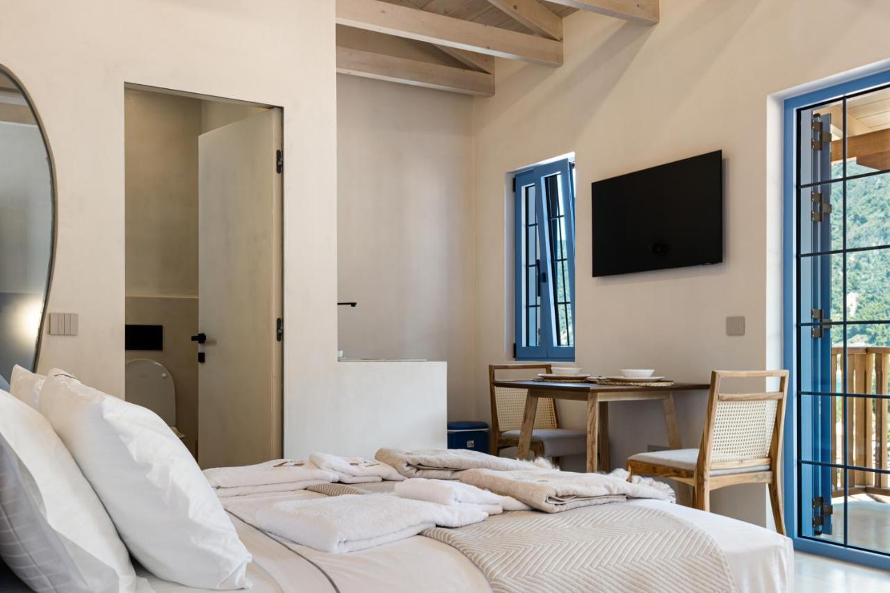 Tellion Suites Áyios Nikítas Екстериор снимка